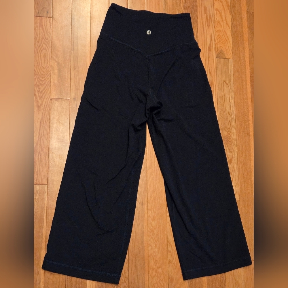 Lululemon High Rise Align Wide-Leg Cropped Pant 23" Navy Blue Size 2 - Picture 5 of 12